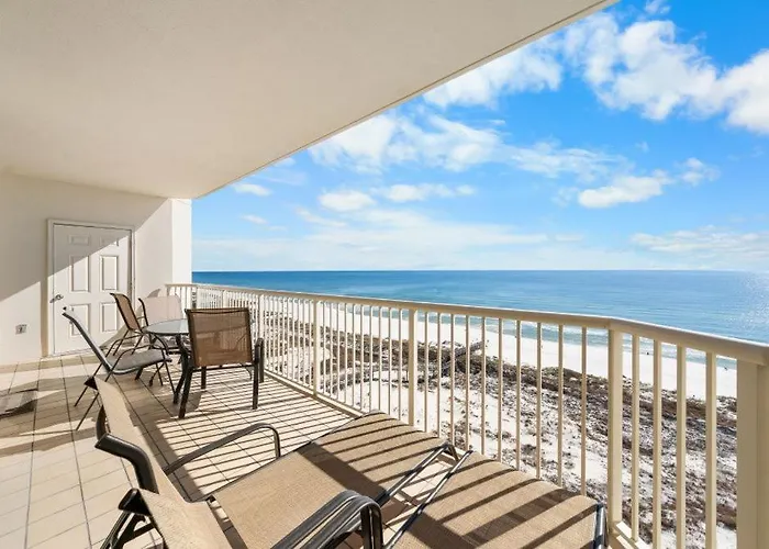 Club 1208c By Youngs Suncoast *