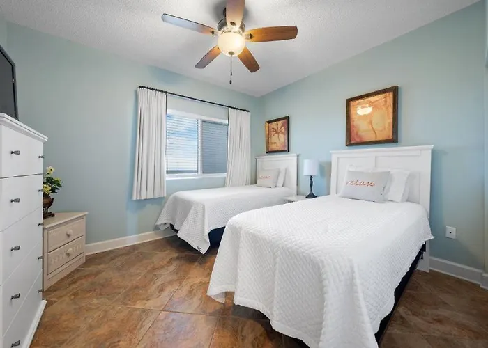 Club 1208c By Youngs Suncoast *